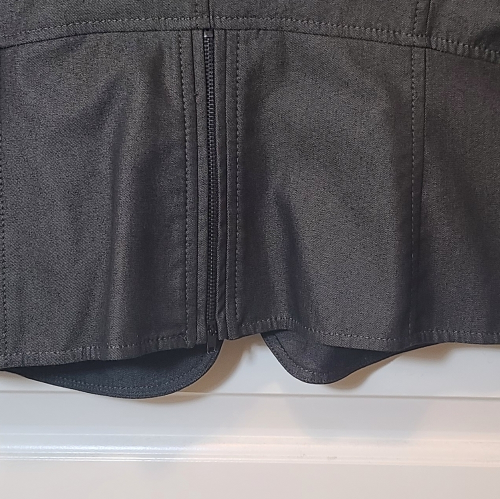 JULIO Chic Slate Grey Cropped Blazer - Picture 7 of 11